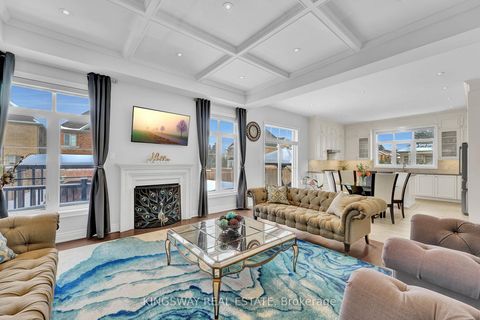 Photo 14 at 70 Bond Crescent, Oak Ridges, Richmond Hill