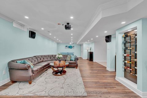 Photo 30 at 70 Bond Crescent, Oak Ridges, Richmond Hill