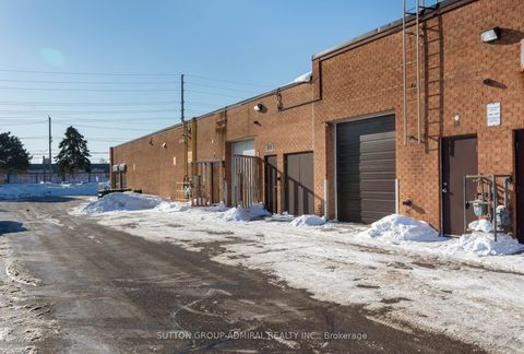 Photo 16 at 14 - 3300 Steeles Avenue, Concord, Vaughan