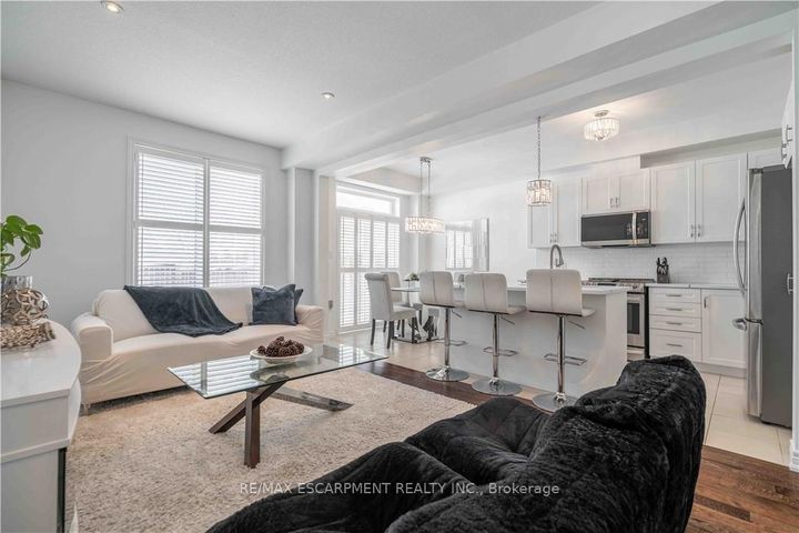 Photo 7 at 12 - 90 RAYMOND Road N, Meadowlands, Hamilton