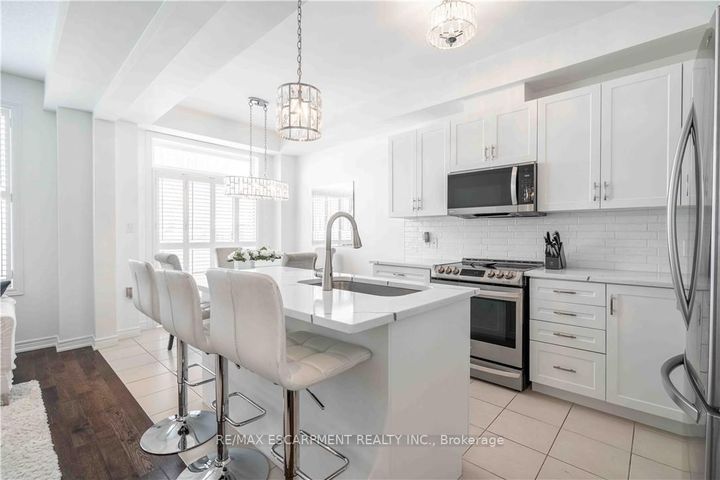 Photo 15 at 12 - 90 RAYMOND Road N, Meadowlands, Hamilton