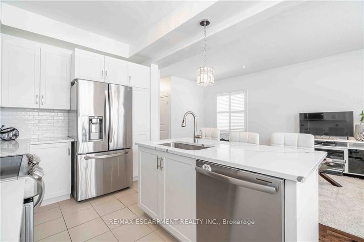 Photo 17 at 12 - 90 RAYMOND Road N, Meadowlands, Hamilton