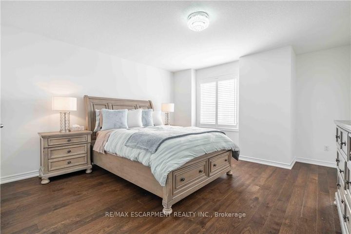 Photo 21 at 12 - 90 RAYMOND Road N, Meadowlands, Hamilton