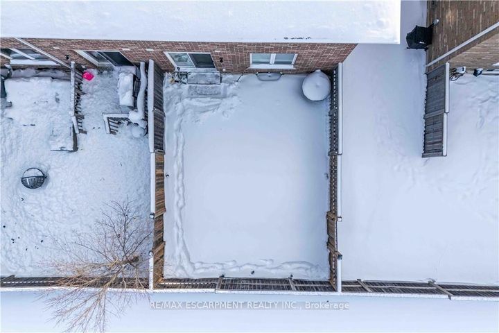 Photo 34 at 12 - 90 RAYMOND Road N, Meadowlands, Hamilton