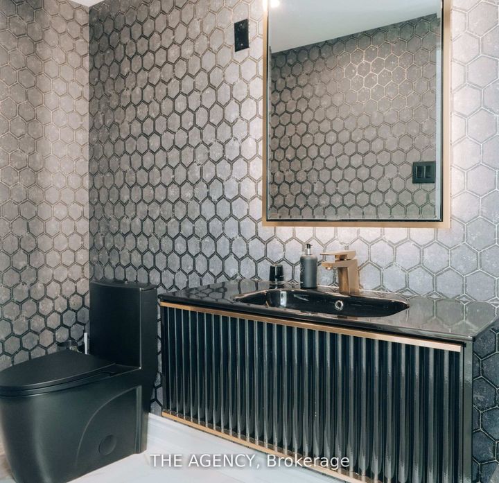 Photo 23 at 7 Shady Oaks Crescent, York Mills, Toronto