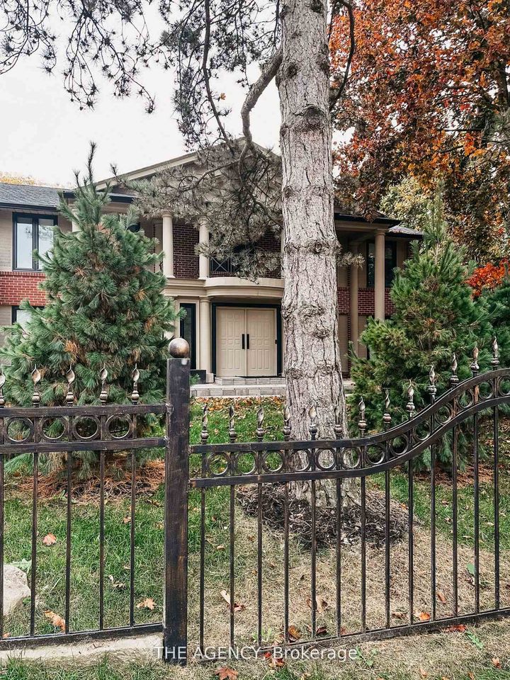 Photo 37 at 7 Shady Oaks Crescent, York Mills, Toronto