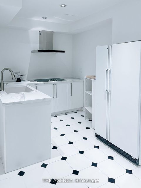 Photo 32 at 7 Shady Oaks Crescent, York Mills, Toronto