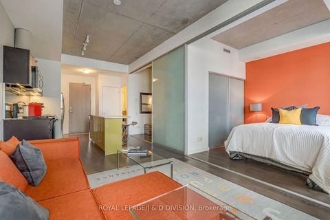 Photo 13 at 314 - 70 Distillery Lane, Waterfront Communities C8, Toronto