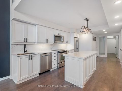 Photo 4 at 103 - 125 Western Battery Road, Niagara, Toronto