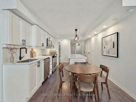 Photo 5 at 103 - 125 Western Battery Road, Niagara, Toronto