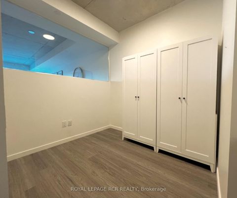 Photo 12 at 321 - 689 The Queensway, Queensway, Toronto