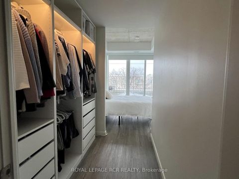 Photo 16 at 321 - 689 The Queensway, Queensway, Toronto