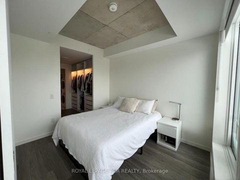 Photo 18 at 321 - 689 The Queensway, Queensway, Toronto