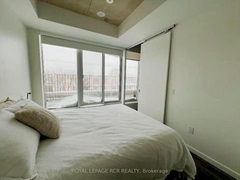 Photo 19 at 321 - 689 The Queensway, Queensway, Toronto