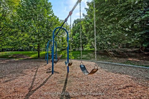 Photo 10 at 96 Dunedin Drive, Kingsway South, Toronto