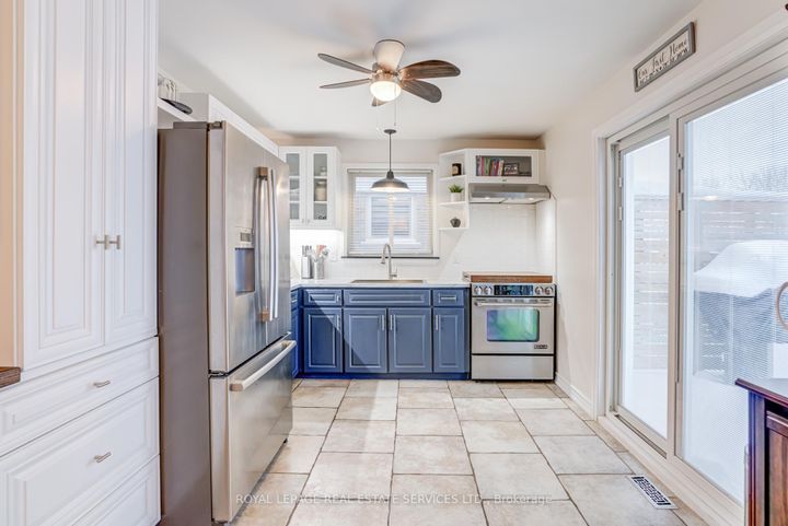 Photo 13 at 268 Britannia Avenue, Bradford, Bradford West Gwillimbury