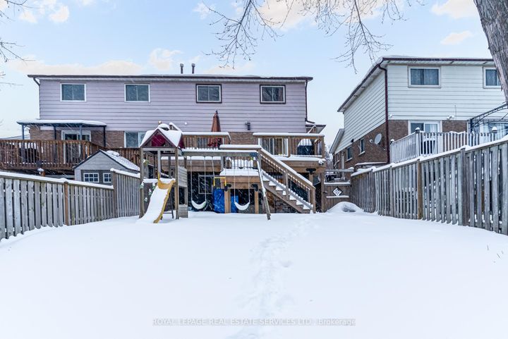 Photo 32 at 268 Britannia Avenue, Bradford, Bradford West Gwillimbury