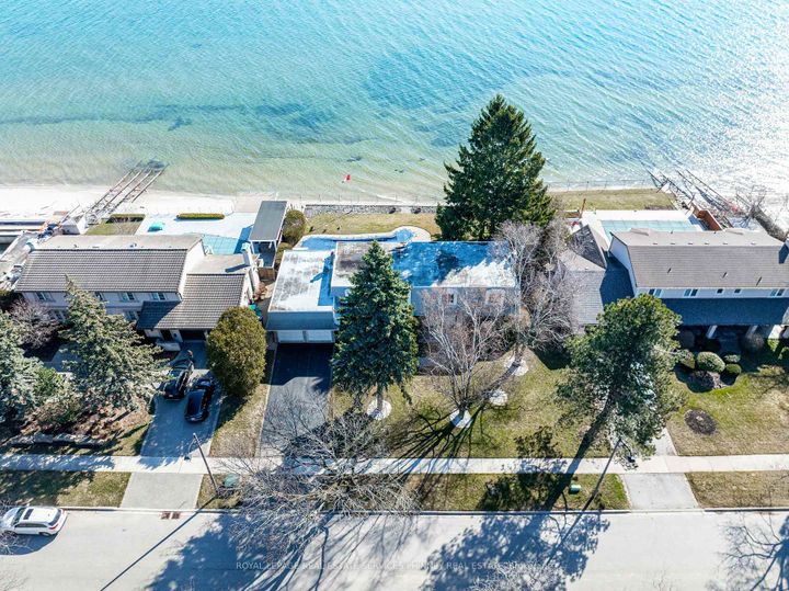 Photo 8 at 1460 Watersedge Road, Clarkson, Mississauga