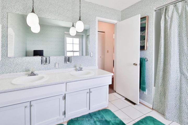 Photo 30 at 1460 Watersedge Road, Clarkson, Mississauga