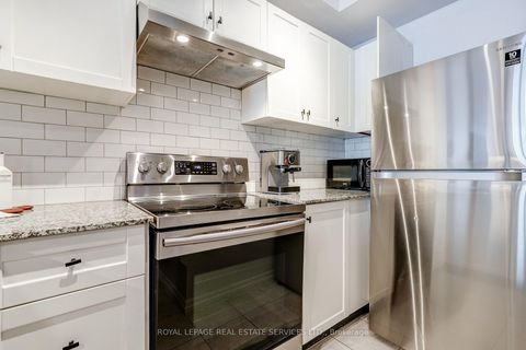 Photo 11 at 1106 - 1359 Rathburn Road, Rathwood, Mississauga