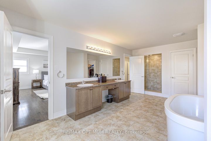 Photo 32 at 3 Hespeler Street, Bram West, Brampton