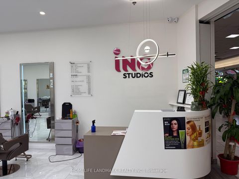 Photo 4 at 152 - 2900 Warden Avenue, L'Amoreaux, Toronto