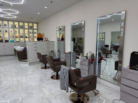 Photo 6 at 152 - 2900 Warden Avenue, L'Amoreaux, Toronto