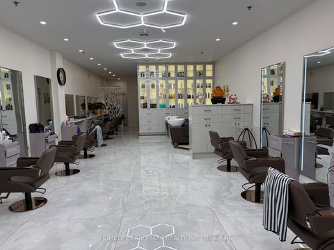 Photo 7 at 152 - 2900 Warden Avenue, L'Amoreaux, Toronto