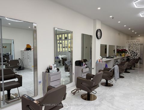 Photo 11 at 152 - 2900 Warden Avenue, L'Amoreaux, Toronto