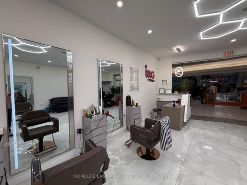 Photo 25 at 152 - 2900 Warden Avenue, L'Amoreaux, Toronto