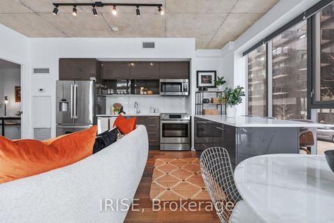 Photo 8 at 201 - 32 Trolley Crescent, Moss Park, Toronto