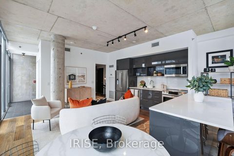 Photo 11 at 201 - 32 Trolley Crescent, Moss Park, Toronto