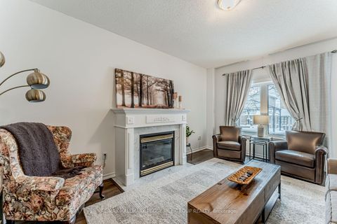 Photo 4 at 27 McAvoy Drive, Edgehill Drive, Barrie