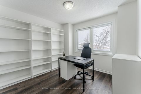 Photo 12 at 27 McAvoy Drive, Edgehill Drive, Barrie