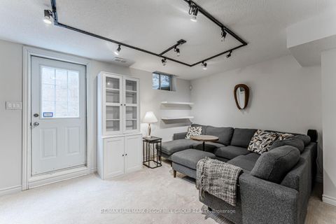 Photo 15 at 27 McAvoy Drive, Edgehill Drive, Barrie