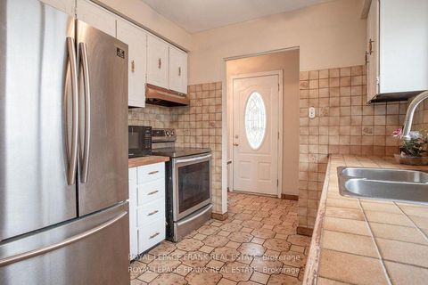 Photo 4 at 1273 Belair Crescent, Eastdale, Oshawa