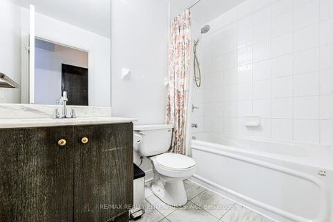 Photo 9 at 315 - 18 Yorkville Avenue, Annex, Toronto