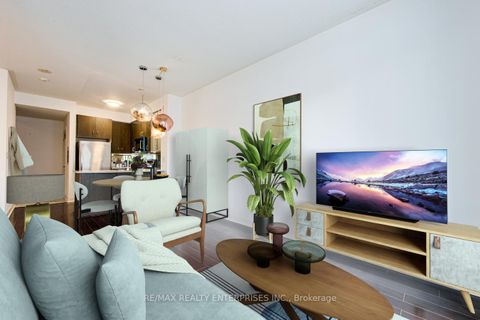 Photo 16 at 315 - 18 Yorkville Avenue, Annex, Toronto