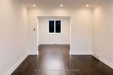 Photo 5 at 844A Danforth Road, Kennedy Park, Toronto