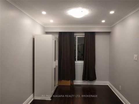 Photo 7 at 844A Danforth Road, Kennedy Park, Toronto
