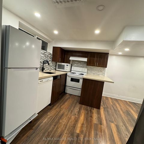 Photo 12 at 844A Danforth Road, Kennedy Park, Toronto