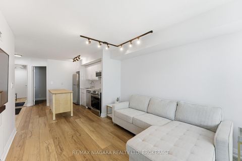 Photo 10 at 1601 - 600 Fleet Street, Niagara, Toronto