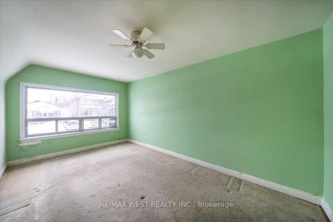 Photo 4 at 44 Seventeenth Street, New Toronto, Toronto