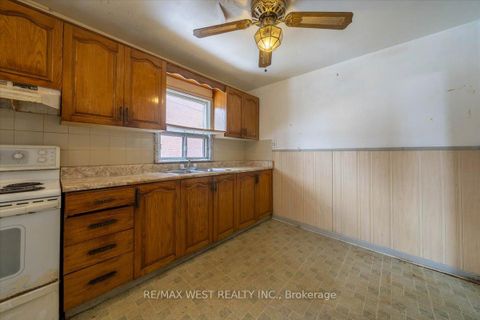 Photo 9 at 44 Seventeenth Street, New Toronto, Toronto