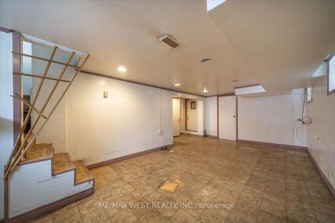 Photo 16 at 44 Seventeenth Street, New Toronto, Toronto