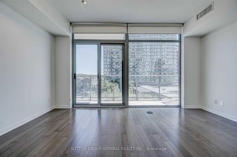 Photo 4 at 413 - 105 The Queensway Avenue, Swansea, Toronto