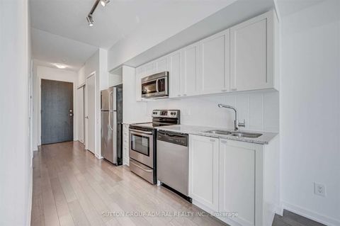 Photo 9 at 413 - 105 The Queensway Avenue, Swansea, Toronto