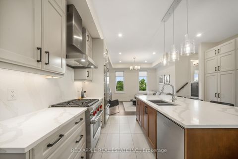 Photo 10 at 9392 Bayview Avenue, Observatory, Richmond Hill