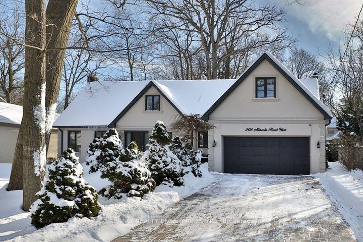 Photo 2 at 208 Mineola Road W, Mineola, Mississauga