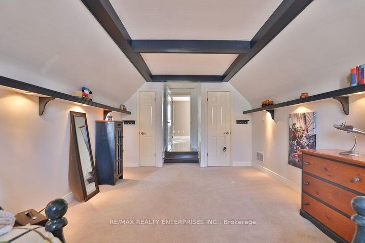 Photo 28 at 208 Mineola Road W, Mineola, Mississauga